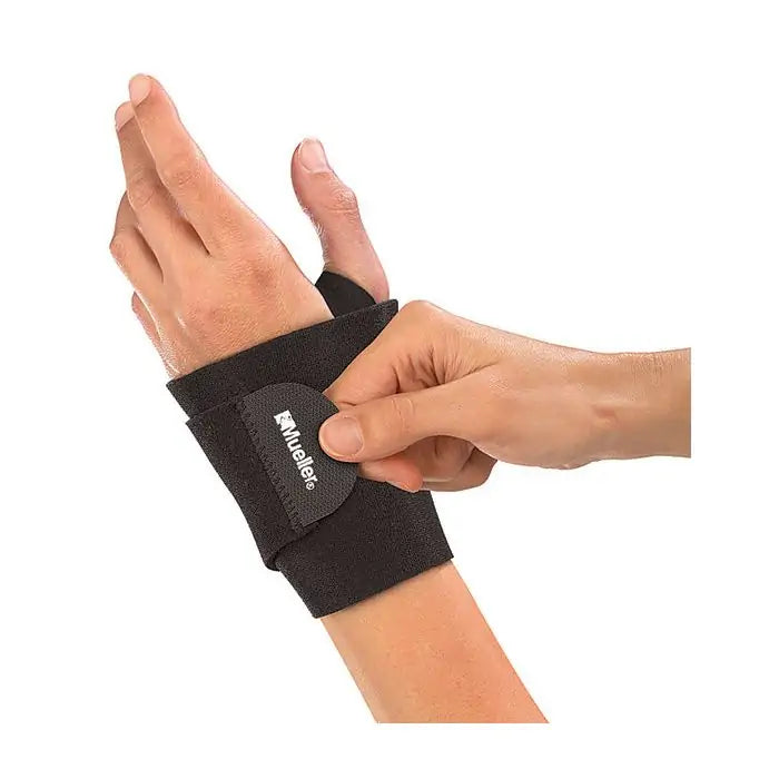 MUELLER WRIST SUPPORT WRAP ONE SIZE FITS ALL